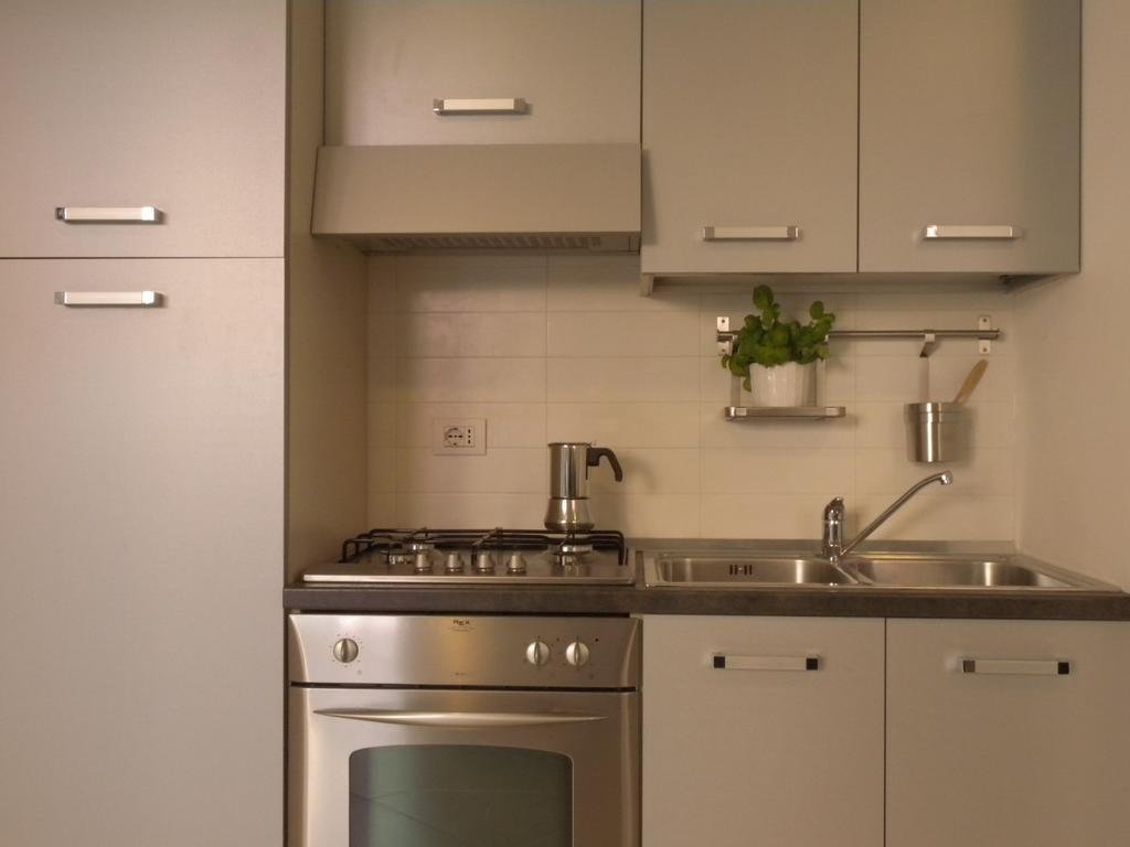 Sole Riva Apartment ภายนอก รูปภาพ