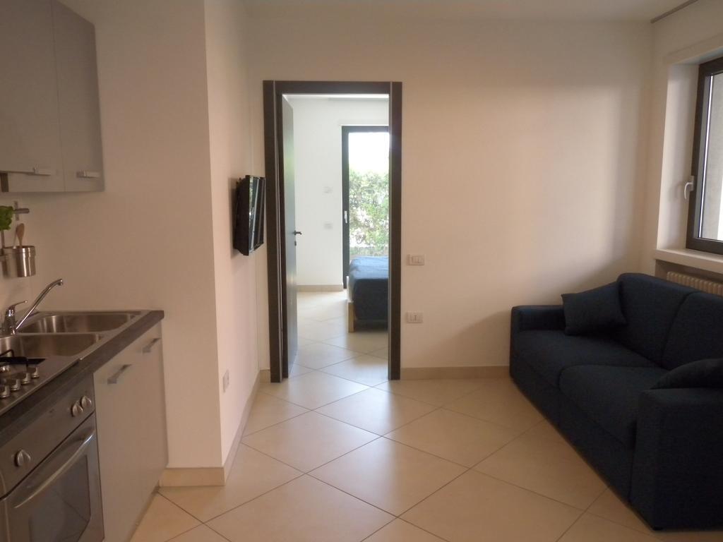Sole Riva Apartment ภายนอก รูปภาพ